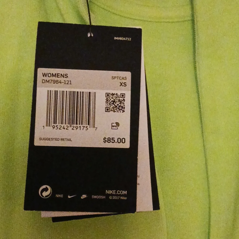 Nike jumpsuit - Picture 6 of 6